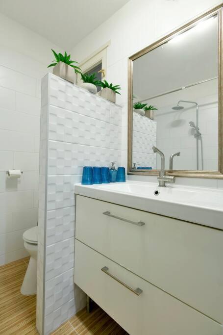 Downtown Island Of Peace By Nw Apartment Budapest Ngoại thất bức ảnh
